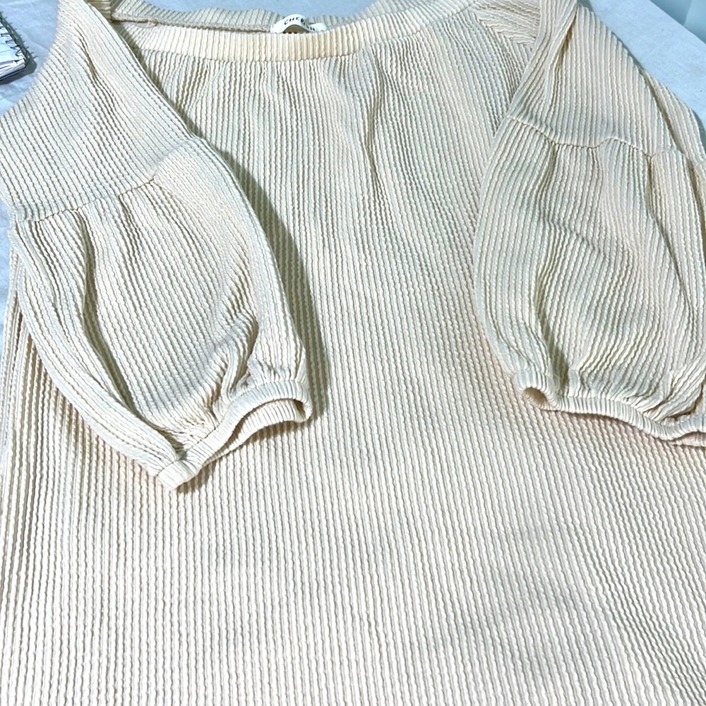 Cherish brand off shoulder ribbed top with 3/4 puff sleeve Small
